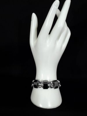 Hematite With Mirrored Beads
