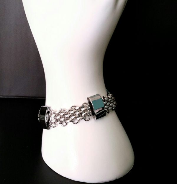 Chain Effects (bracelet  only)